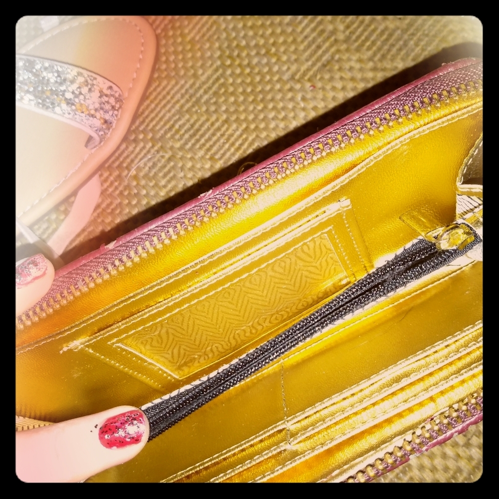 Steven Madden wallet